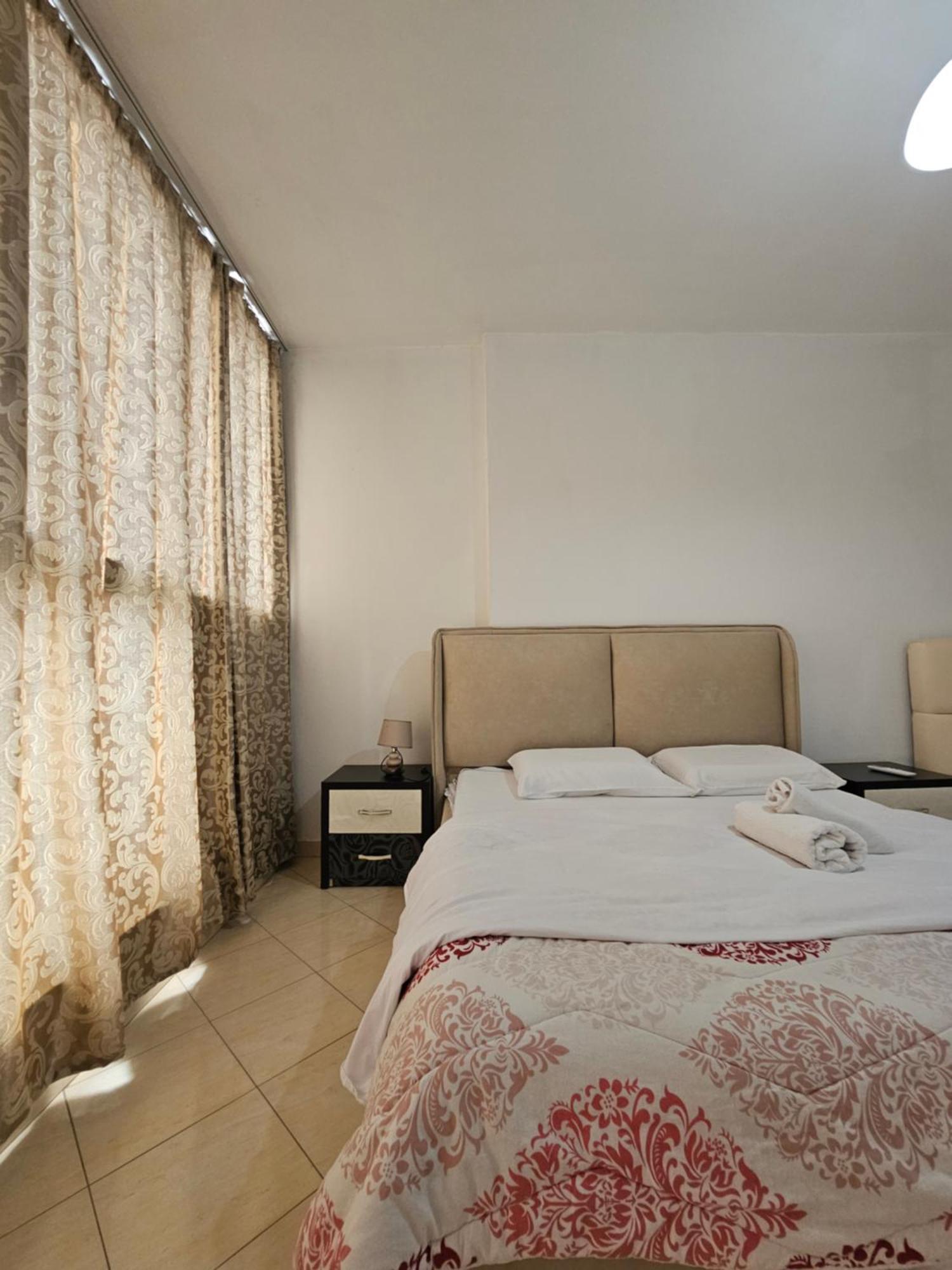 Aura Skanderbeg Square Apartments Tirana Exterior foto