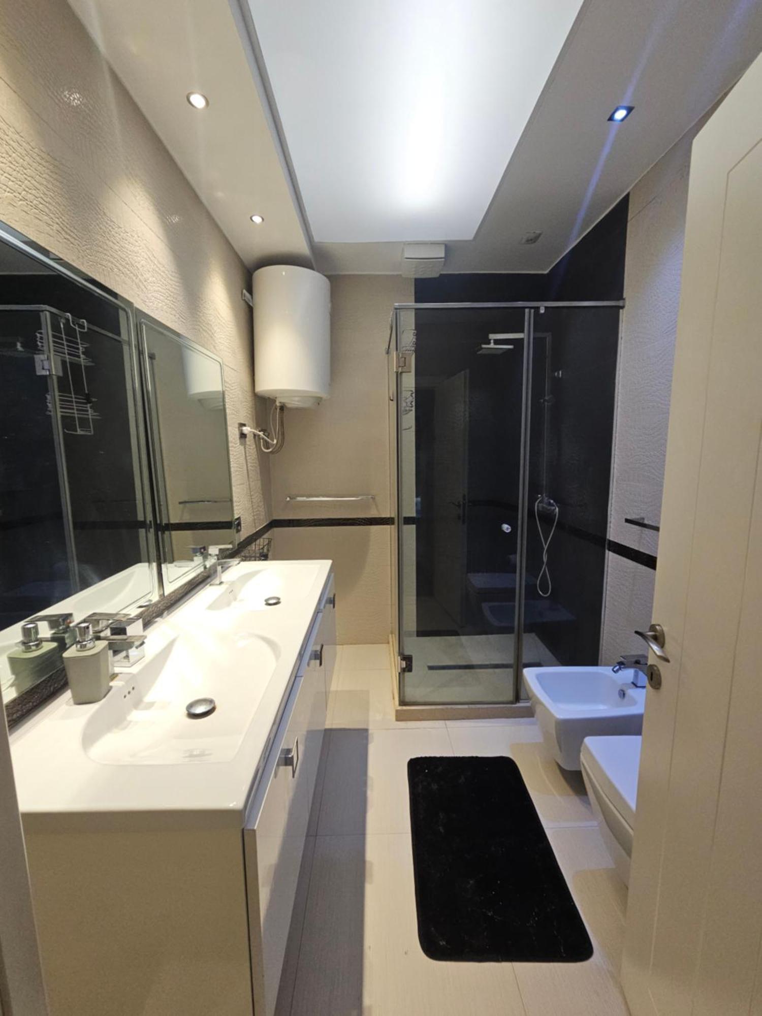 Aura Skanderbeg Square Apartments Tirana Cameră foto